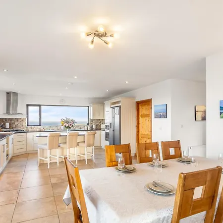 Makeelan House * Renvyle