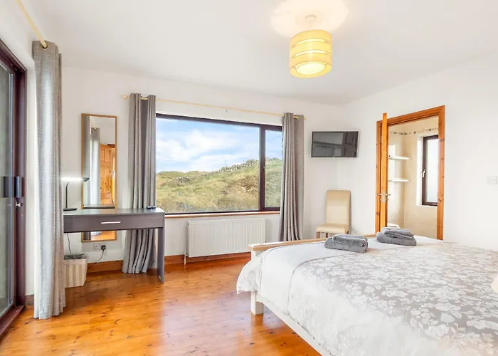 Holiday home Makeelan House